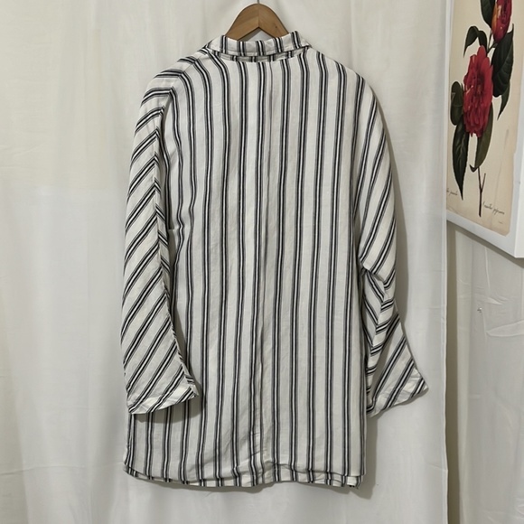 Pilcio Oversized White Blue Striped Long Sleeve Blazer - Picture 3 of 4